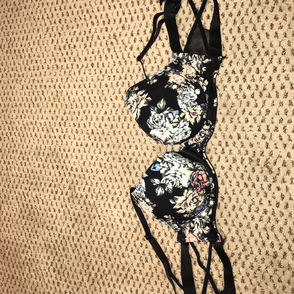 Cute flower bra